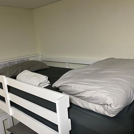 Single Size Top Bunk Bed - Mixed Shared Room Miami Springs Esterno foto